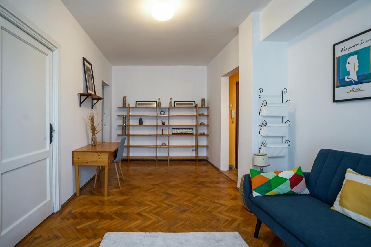Apartament Universitate - Centrul Vechi Appartement Boekarest Buitenkant foto