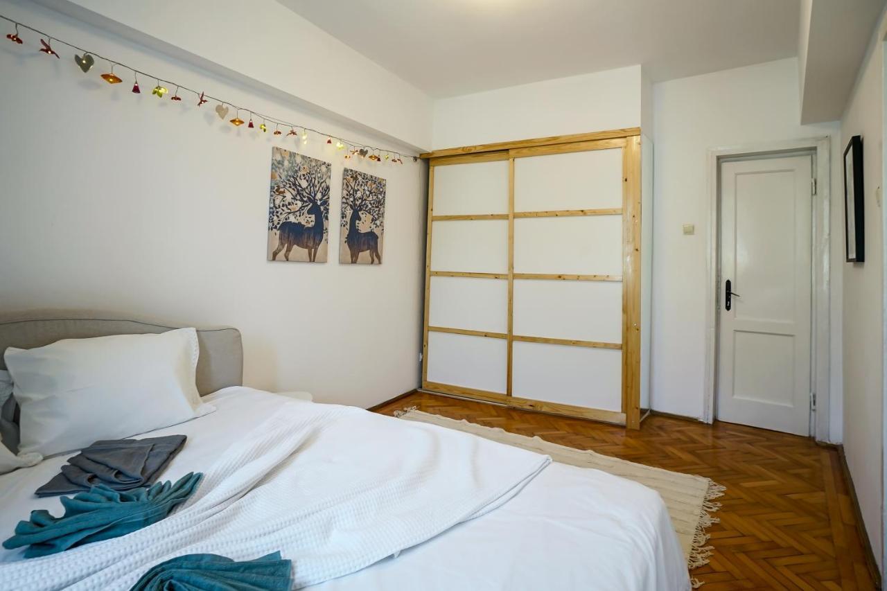 Apartament Universitate - Centrul Vechi Appartement Boekarest Buitenkant foto