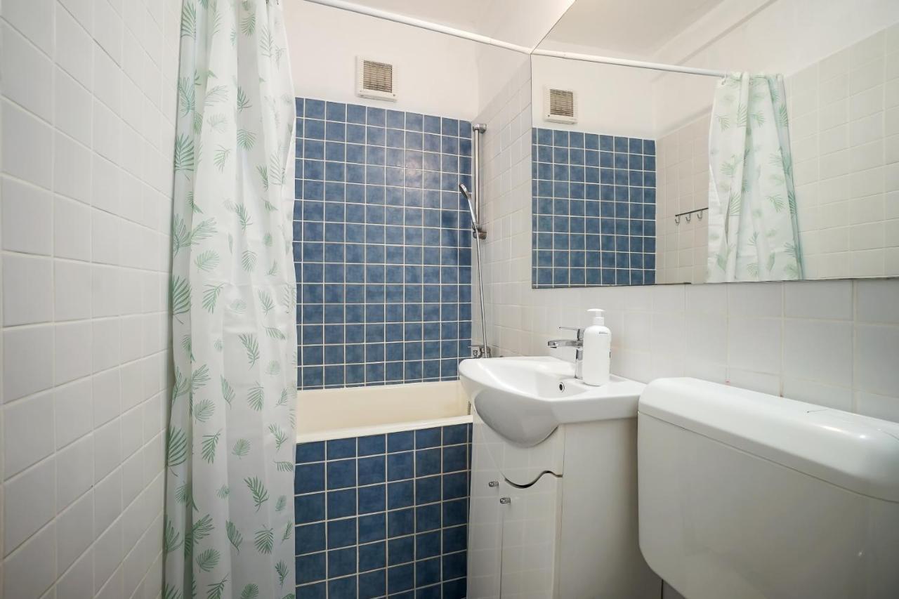 Apartament Universitate - Centrul Vechi Appartement Boekarest Buitenkant foto